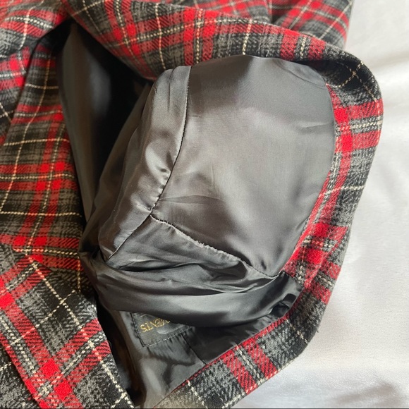 VTG Requirements Womens Blazer Red Plaid Wool Blend 1 Button Jacket Size 10 - Picture 15 of 16